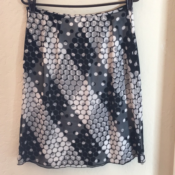 Isabella D. Size 8 Silk Polka Dot Skirt - Picture 3 of 8